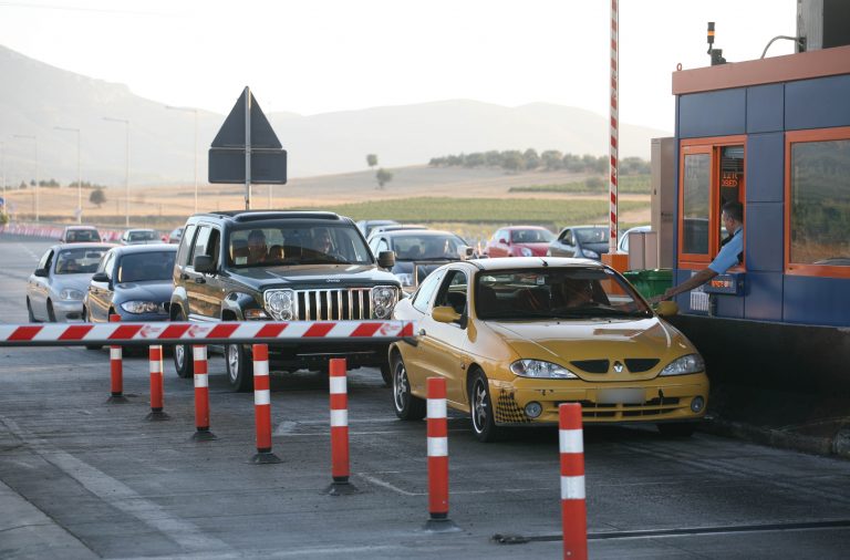 Αχαϊα: Πρόστιμο 14.000€ σε οδηγό που δεν πλήρωνε διόδια! | Newsit.gr Αχαϊα: Πρόστιμο 14.000€ σε οδηγό που δεν πλήρωνε διόδια! | Newsit.gr