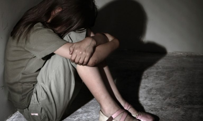 Λευκάδα: Τη φυλάκισαν και την εξέδιδαν καθημερινά για 40€! | Newsit.gr Λευκάδα: Τη φυλάκισαν και την εξέδιδαν καθημερινά για 40€! | Newsit.gr