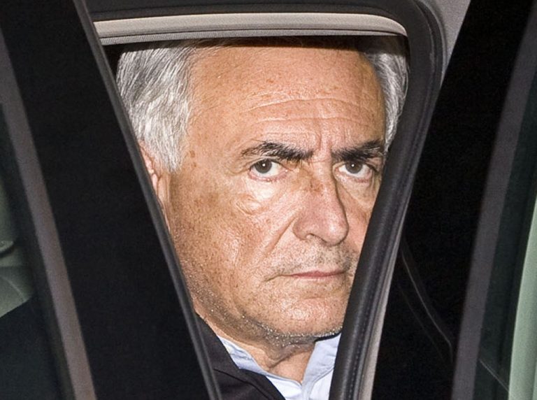 Συνωμοσία και παγίδα για το Στρος Καν ή είναι απλά ένας “φιλοσοφικός ήρωας”; | Newsit.gr Συνωμοσία και παγίδα για το Στρος Καν ή είναι απλά ένας “φιλοσοφικός ήρωας”; | Newsit.gr
