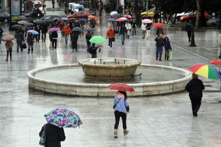 Οβιδιακές μεταβολές του καιρού με καταιγίδες εως την Πέμπτη | Newsit.gr Οβιδιακές μεταβολές του καιρού με καταιγίδες εως την Πέμπτη | Newsit.gr