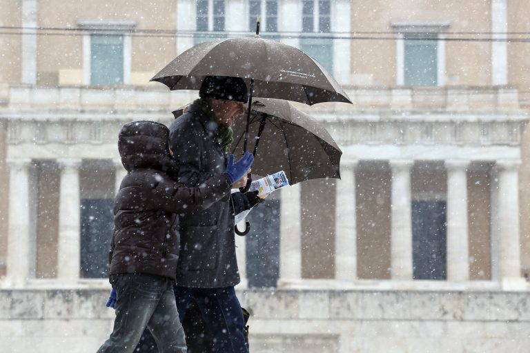 Κακοκαιρία με χιόνια ακόμα και στην Πάρνηθα | Newsit.gr Κακοκαιρία με χιόνια ακόμα και στην Πάρνηθα | Newsit.gr