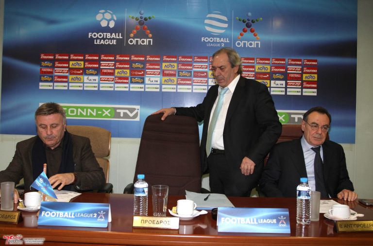 Πανηγυρική επανεκλογή Καλογιάννη στην Football League | Newsit.gr Πανηγυρική επανεκλογή Καλογιάννη στην Football League | Newsit.gr
