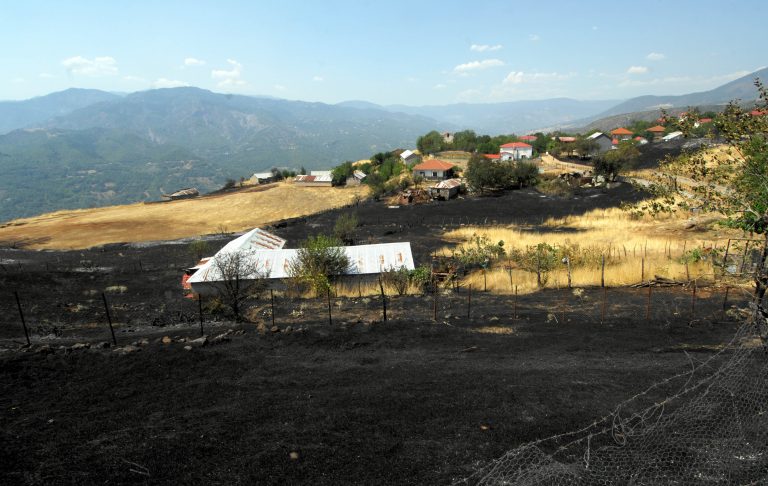 Εισαγγελική εντολή για άμεση κατεδάφιση αυθαιρέτων σε καμένες εκτάσεις | Newsit.gr Εισαγγελική εντολή για άμεση κατεδάφιση αυθαιρέτων σε καμένες εκτάσεις | Newsit.gr