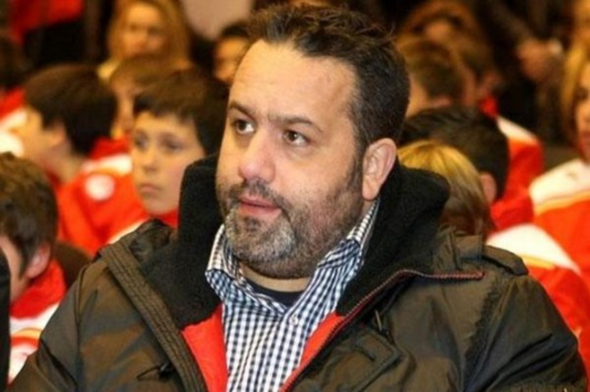 Καραπαπάς: Δεν θα γίνει σίριαλ η παραμονή του Βαλβέρδε | Newsit.gr Καραπαπάς: Δεν θα γίνει σίριαλ η παραμονή του Βαλβέρδε | Newsit.gr