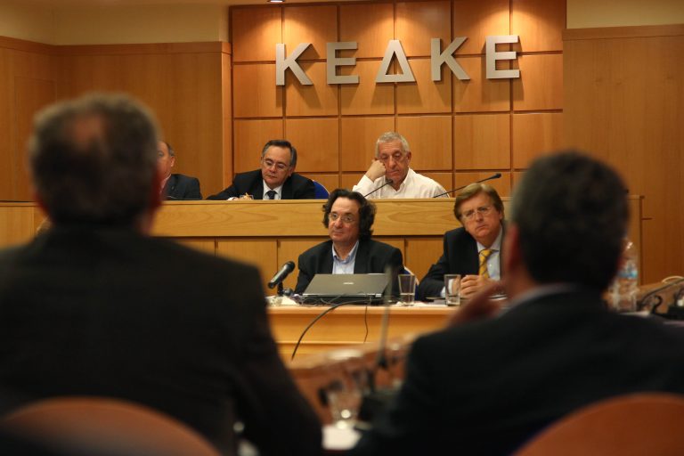 Γαλάζιο μπαϊράκι εναντίον του “Καλλικράτη” | Newsit.gr Γαλάζιο μπαϊράκι εναντίον του “Καλλικράτη” | Newsit.gr