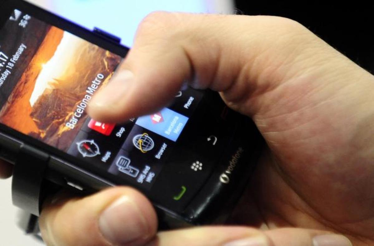 «Το FBI παρακολουθεί όσους έχουν iPhone και iPad» | Newsit.gr «Το FBI παρακολουθεί όσους έχουν iPhone και iPad» | Newsit.gr