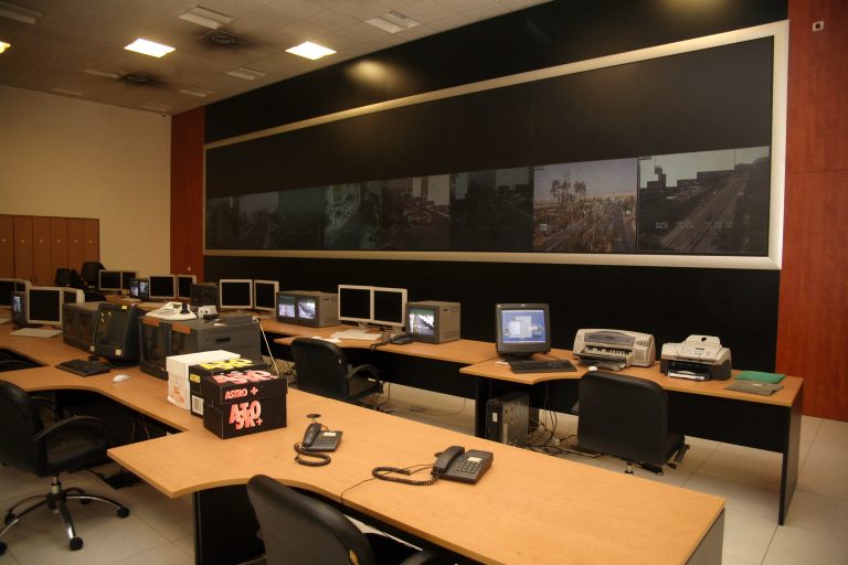 Πάτρα: Κατέλαβαν 4 τηλεοπτικούς σταθμούς | Newsit.gr Πάτρα: Κατέλαβαν 4 τηλεοπτικούς σταθμούς | Newsit.gr