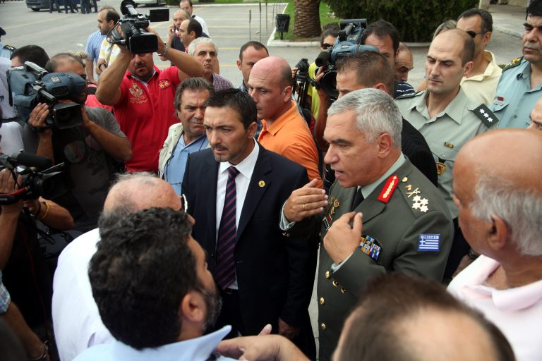 «Γιατί κατέβηκα απέναντι στους «εισβολείς» – Ο Α/ΓΕΕΘΑ εξηγεί γιατί «βγήκε μπροστά» | Newsit.gr «Γιατί κατέβηκα απέναντι στους «εισβολείς» – Ο Α/ΓΕΕΘΑ εξηγεί γιατί «βγήκε μπροστά» | Newsit.gr