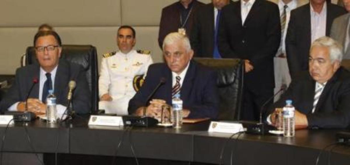 Κρίσεις δεν έκαναν στο ΥΕΘΑ, αλλά μοίρασαν αρμοδιότητες | Newsit.gr Κρίσεις δεν έκαναν στο ΥΕΘΑ, αλλά μοίρασαν αρμοδιότητες | Newsit.gr