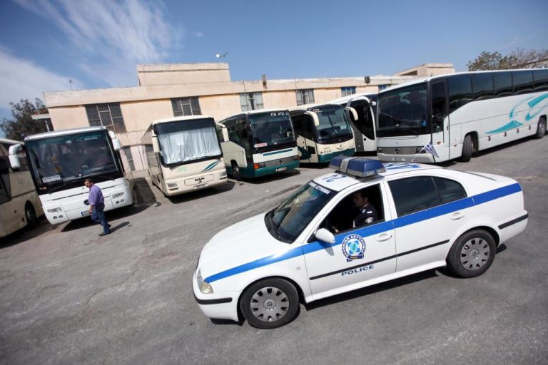 Κρήτη: Λίγο έλειψε να έρθουν στα χέρια για τη… στάση του λεωφορείου | Newsit.gr Κρήτη: Λίγο έλειψε να έρθουν στα χέρια για τη… στάση του λεωφορείου | Newsit.gr