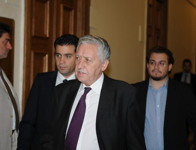 Σταθεροποίηση και ανάκαμψη βλέπει ο Κουβέλης | Newsit.gr Σταθεροποίηση και ανάκαμψη βλέπει ο Κουβέλης | Newsit.gr