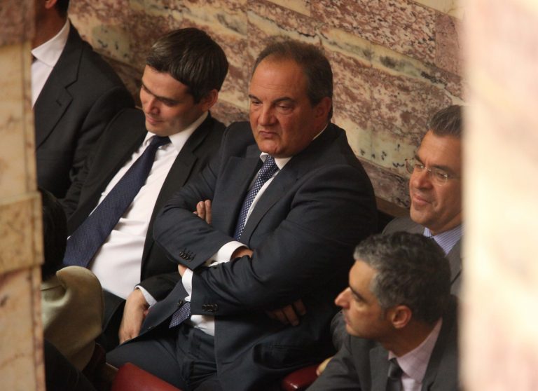 Θέλουν τον Καραμανλή εκτός ΝΔ | Newsit.gr Θέλουν τον Καραμανλή εκτός ΝΔ | Newsit.gr