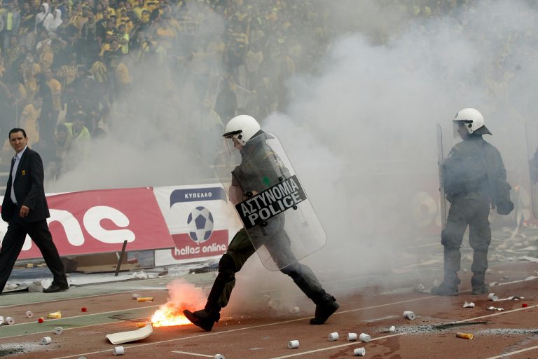 Στον εισαγγελέα 34 συλληφθέντες πριν τον τελικό Κυπέλου | Newsit.gr Στον εισαγγελέα 34 συλληφθέντες πριν τον τελικό Κυπέλου | Newsit.gr