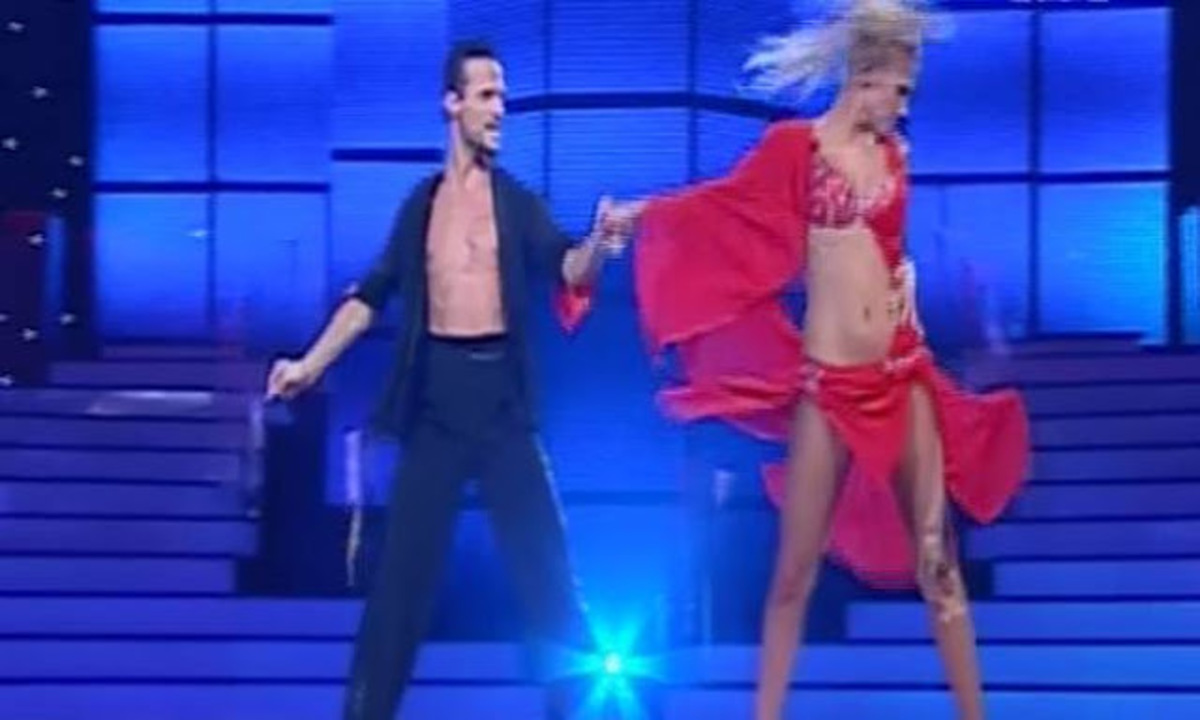 Την έβγαλε κι αυτή εκτός Dancing, ενώ φεύγουν κι οι τηλεθεατές! | Newsit.gr Την έβγαλε κι αυτή εκτός Dancing, ενώ φεύγουν κι οι τηλεθεατές! | Newsit.gr