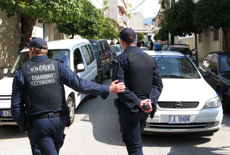 Τρεις τραυματίες σε εννιά ληστείες μέσα σε δώδεκα ώρες | Newsit.gr Τρεις τραυματίες σε εννιά ληστείες μέσα σε δώδεκα ώρες | Newsit.gr