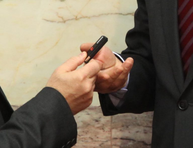 Το στικάκι έδωσε στοιχεία για το πότε σβήστηκαν τα ονόματα απ’ τη λίστα Λαγκάρντ | Newsit.gr Το στικάκι έδωσε στοιχεία για το πότε σβήστηκαν τα ονόματα απ’ τη λίστα Λαγκάρντ | Newsit.gr