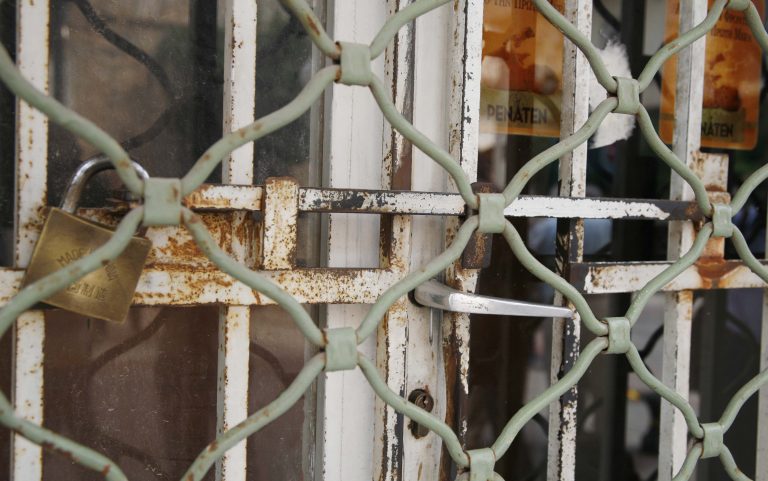 Πρόστιμα και λουκέτα… επιτόπου | Newsit.gr Πρόστιμα και λουκέτα… επιτόπου | Newsit.gr