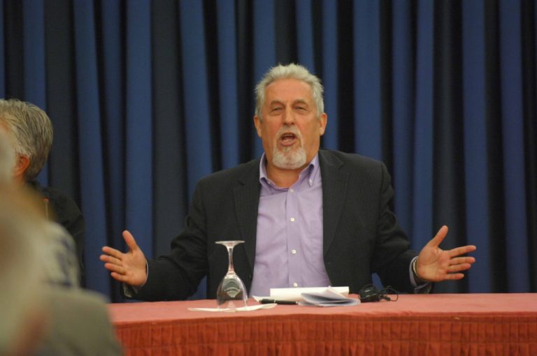 Γιάννης Μανώλης: Ο Πάγκαλος βλέπει φαντάσματα | Newsit.gr Γιάννης Μανώλης: Ο Πάγκαλος βλέπει φαντάσματα | Newsit.gr