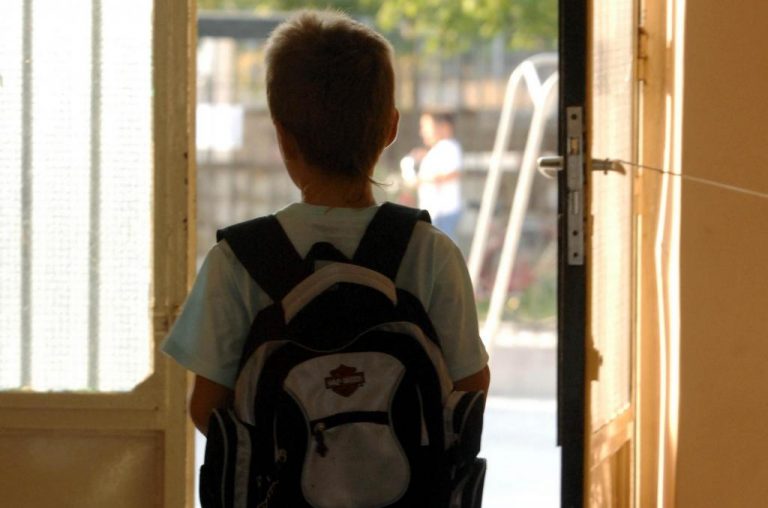 Βοιωτία: 14χρονος εξαπατούσε ηλικιωμένους και τους έκλεβε! | Newsit.gr Βοιωτία: 14χρονος εξαπατούσε ηλικιωμένους και τους έκλεβε! | Newsit.gr