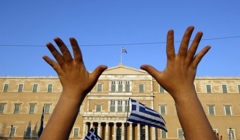 Οι «αγανακτισμένοι» πάνε MEGA | Newsit.gr Οι «αγανακτισμένοι» πάνε MEGA | Newsit.gr