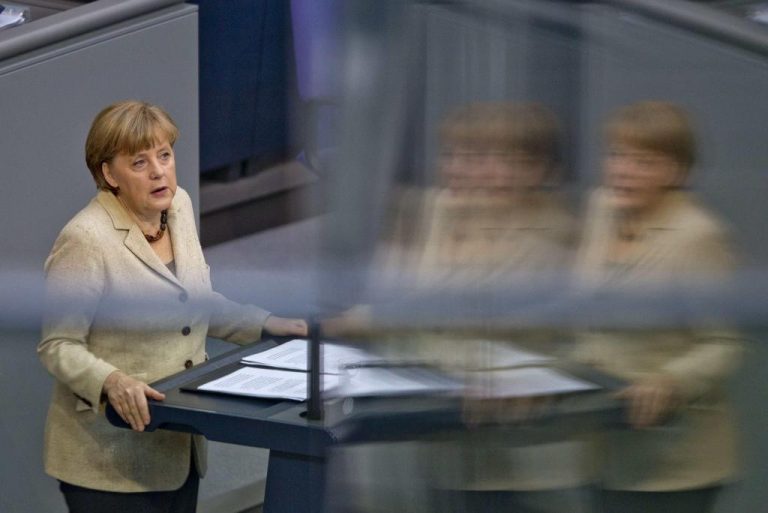 «Κοίτα ποιοι μιλάνε» – 230 δις το έλλειμμα στη Ρηνανία, όπου «μαύρισαν» τη Μέρκελ! | Newsit.gr «Κοίτα ποιοι μιλάνε» – 230 δις το έλλειμμα στη Ρηνανία, όπου «μαύρισαν» τη Μέρκελ! | Newsit.gr