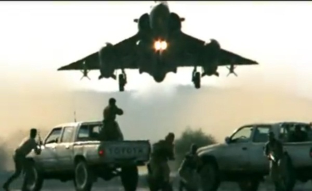 Πόσο…χαμηλά μπορεί να «πέσει» ένα Mirage; Δείτε το απίστευτο βιντεο | Newsit.gr Πόσο…χαμηλά μπορεί να «πέσει» ένα Mirage; Δείτε το απίστευτο βιντεο | Newsit.gr