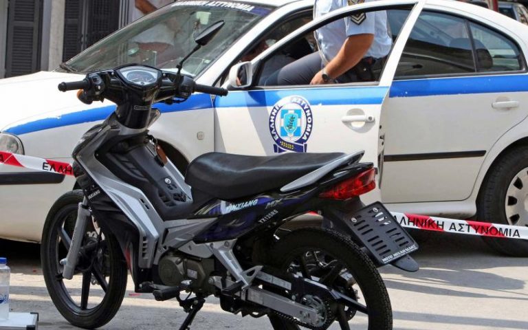 Πάτρα: Ποδήλατο συγκρούστηκε με μηχανάκι – Μία κοπέλα στο νοσοκομείο | Newsit.gr Πάτρα: Ποδήλατο συγκρούστηκε με μηχανάκι – Μία κοπέλα στο νοσοκομείο | Newsit.gr