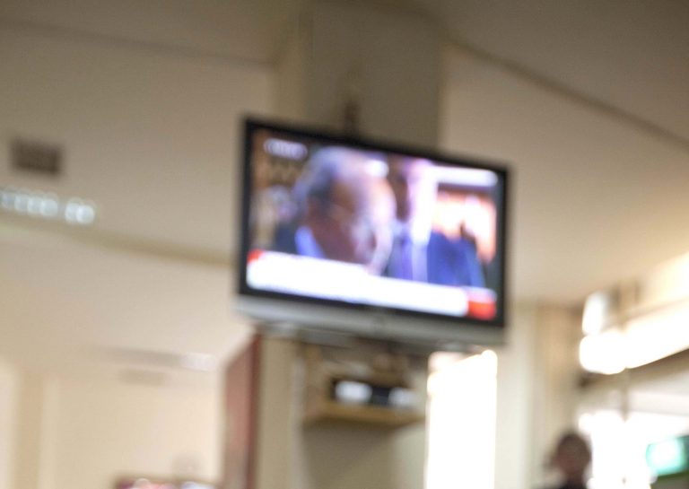 Μεσσηνία: Στην εντατική βρέφος που καταπλακώθηκε από τηλεόραση! | Newsit.gr Μεσσηνία: Στην εντατική βρέφος που καταπλακώθηκε από τηλεόραση! | Newsit.gr