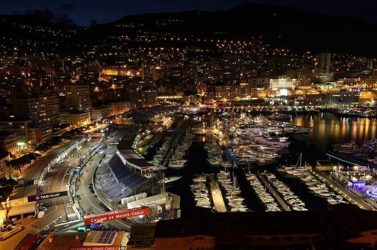 Ελεγχόμενη έκρηξη στο γκραν πρι του Μονακό! | Newsit.gr Ελεγχόμενη έκρηξη στο γκραν πρι του Μονακό! | Newsit.gr