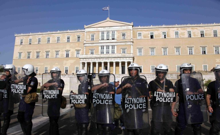 Συναγερμός για επιθέσεις κατά πολιτικών | Newsit.gr Συναγερμός για επιθέσεις κατά πολιτικών | Newsit.gr