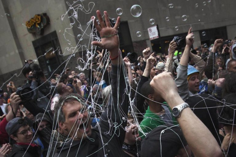 Νέα διαδήλωση στο Σικάγο κατά του ΝΑΤΟ | Newsit.gr Νέα διαδήλωση στο Σικάγο κατά του ΝΑΤΟ | Newsit.gr