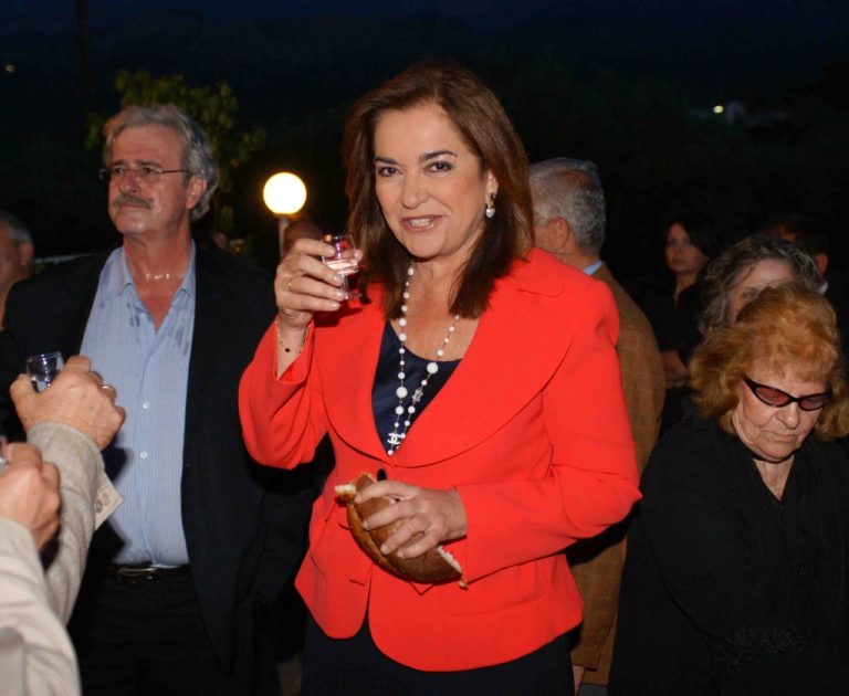 Η “Νέα Ελλάδα” της Ντόρας έρχεται το φθινόπωρο | Newsit.gr Η “Νέα Ελλάδα” της Ντόρας έρχεται το φθινόπωρο | Newsit.gr