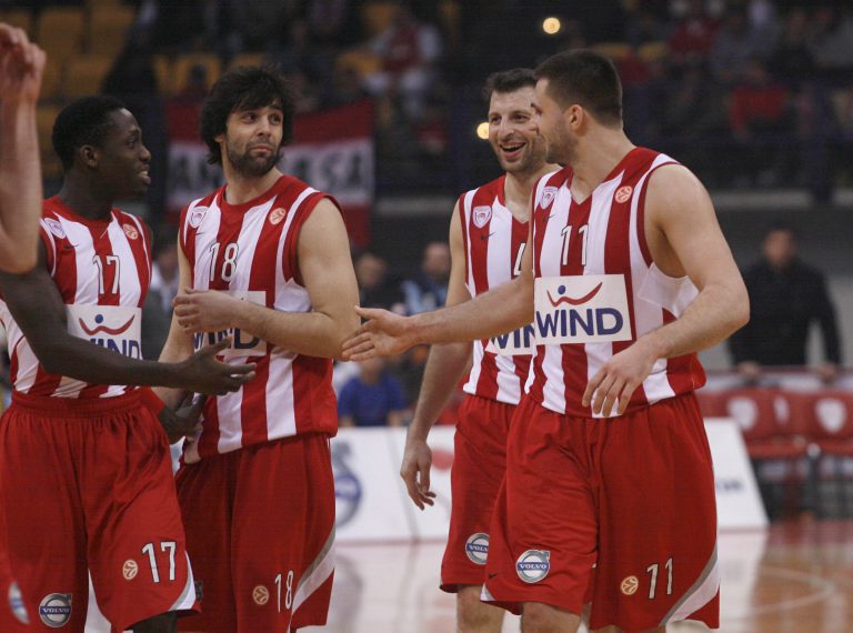 «Κλείνει» θέση στο Final 4 ο Ολυμπιακός | Newsit.gr «Κλείνει» θέση στο Final 4 ο Ολυμπιακός | Newsit.gr