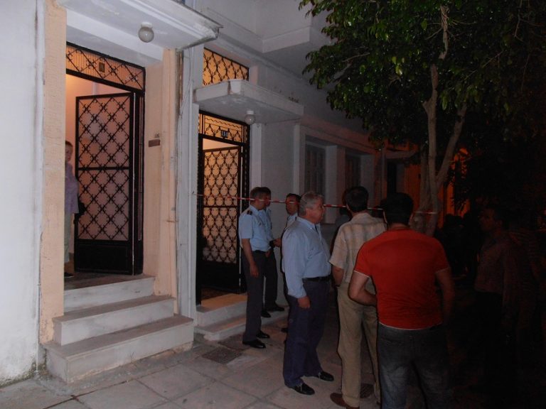 Αχαϊα:»Μάνα θα βρω τους δολοφόνους σου και θα τους σκοτώσω»! | Newsit.gr Αχαϊα:»Μάνα θα βρω τους δολοφόνους σου και θα τους σκοτώσω»! | Newsit.gr