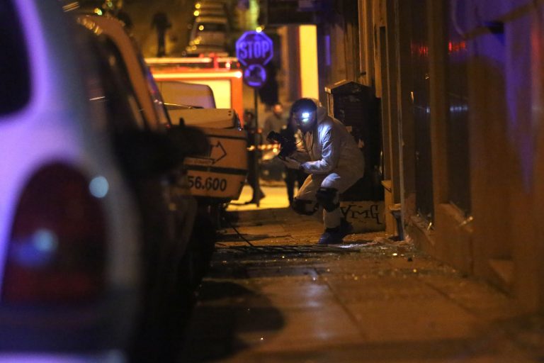 Οι βομβιστές του Παγκρατίου απειλούν και με δολοφονίες! | Newsit.gr Οι βομβιστές του Παγκρατίου απειλούν και με δολοφονίες! | Newsit.gr