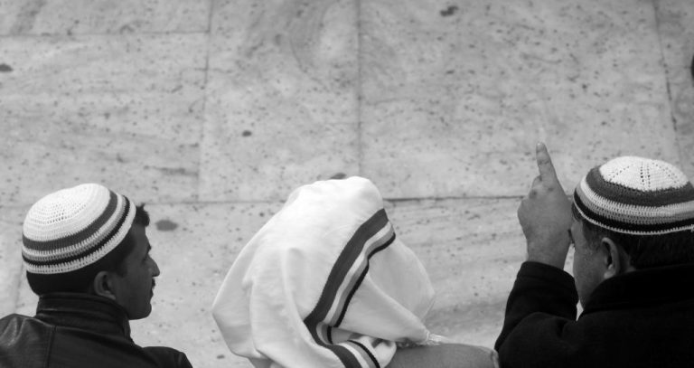 Συλλήψεις δύο Πακιστανών για αρπαγή ομοεθνών τους | Newsit.gr Συλλήψεις δύο Πακιστανών για αρπαγή ομοεθνών τους | Newsit.gr