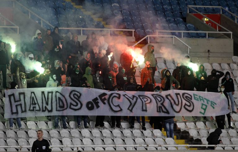 “Hands off Cyprus” και ισοπαλία με Ελβετία! (VIDEO) | Newsit.gr “Hands off Cyprus” και ισοπαλία με Ελβετία! (VIDEO) | Newsit.gr