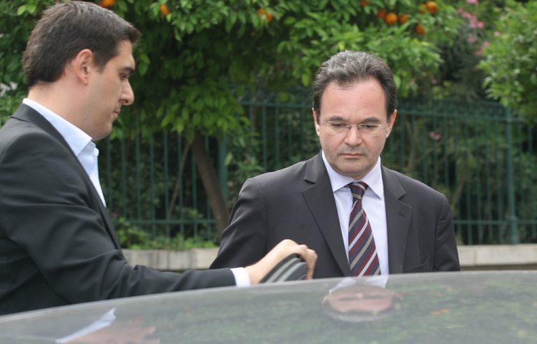 Φοροσαφάρι προανήγγειλε ο Παπακωνσταντίνου | Newsit.gr Φοροσαφάρι προανήγγειλε ο Παπακωνσταντίνου | Newsit.gr