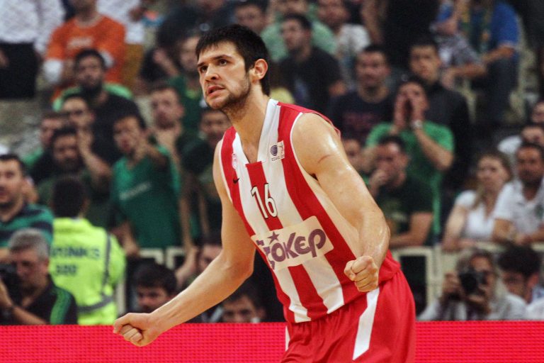 Ευρωλίγκα:»Ερυθρόλευκο» το top-10 της 5ης αγωνιστικής | Newsit.gr Ευρωλίγκα:»Ερυθρόλευκο» το top-10 της 5ης αγωνιστικής | Newsit.gr