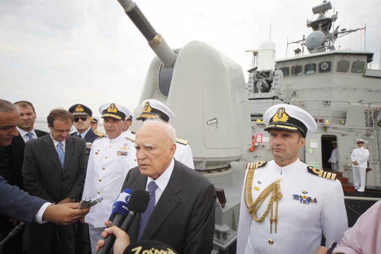 Κ. Παπούλιας: Όχι άλλες περικοπές στις Ένοπλες Δυνάμεις | Newsit.gr Κ. Παπούλιας: Όχι άλλες περικοπές στις Ένοπλες Δυνάμεις | Newsit.gr