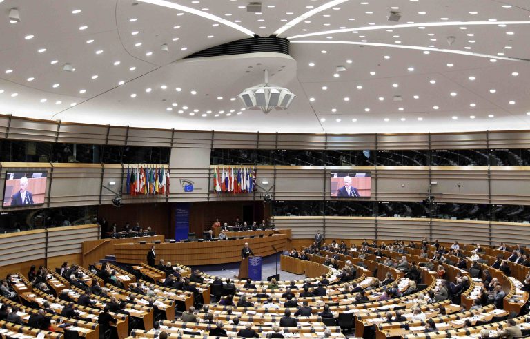 «Στενή παρακολούθηση » των δημόσιων χρεών των κρατών – μελών ζητά το ΕΚ | Newsit.gr «Στενή παρακολούθηση » των δημόσιων χρεών των κρατών – μελών ζητά το ΕΚ | Newsit.gr
