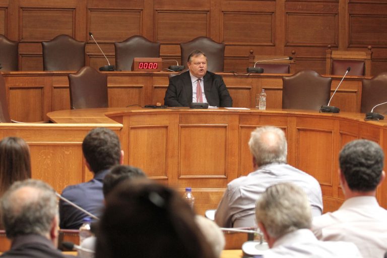 Μέτρα, ΑΕΙ και ΑΤΕ στην Κ.Ο του ΠΑΣΟΚ! | Newsit.gr Μέτρα, ΑΕΙ και ΑΤΕ στην Κ.Ο του ΠΑΣΟΚ! | Newsit.gr