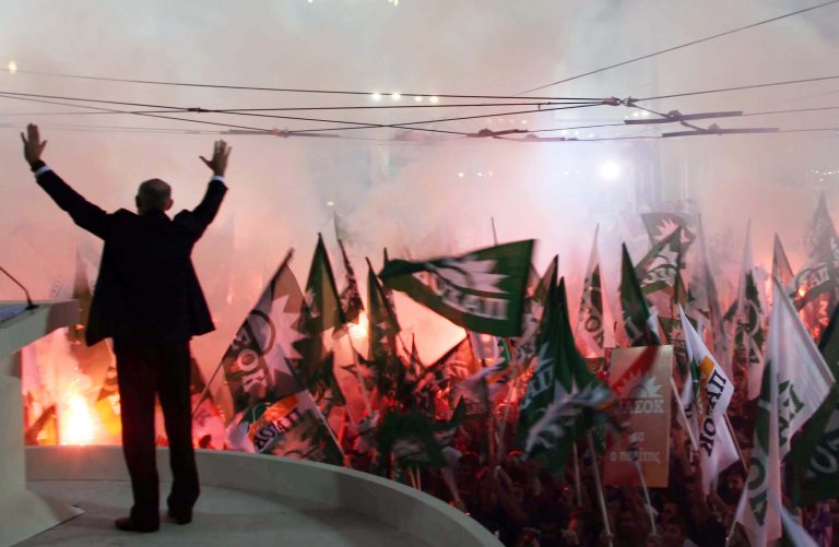 Απαγορευμένο και το “θα σε ξανάβρω στους μπαξέδες” για το ΠΑΣΟΚ | Newsit.gr Απαγορευμένο και το “θα σε ξανάβρω στους μπαξέδες” για το ΠΑΣΟΚ | Newsit.gr
