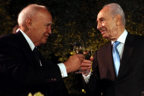 Σιμόν Πέρες: «Είμαι υπόχρεος στους Έλληνες για τον πατέρα μου»! Γιατί το είπε | Newsit.gr Σιμόν Πέρες: «Είμαι υπόχρεος στους Έλληνες για τον πατέρα μου»! Γιατί το είπε | Newsit.gr