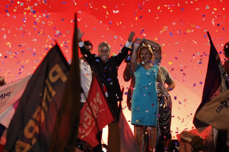 Ο πολυεκατομμυριούχος Πινέρα «πήρε» στα χέρια του την Χιλή! | Newsit.gr Ο πολυεκατομμυριούχος Πινέρα «πήρε» στα χέρια του την Χιλή! | Newsit.gr