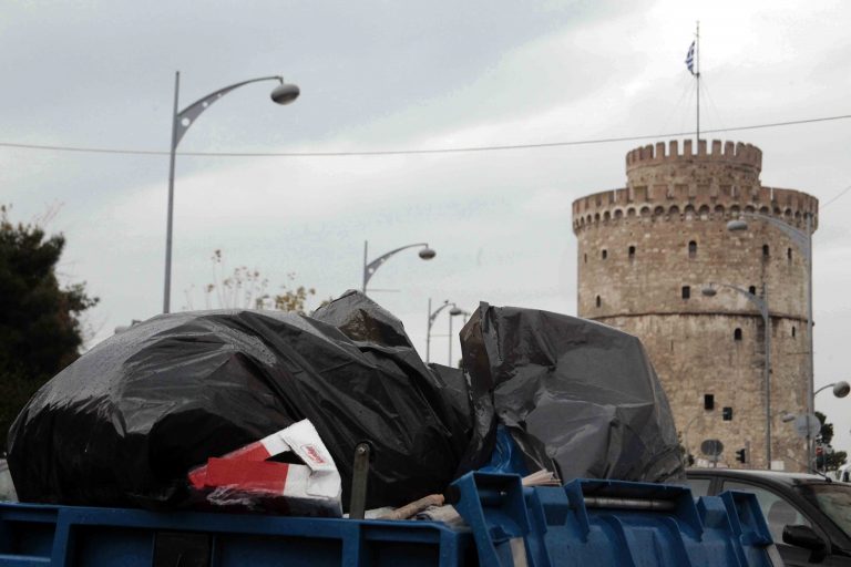 Όργια ανομίας καταγγέλλουν οι φοιτητές μέσα στο ΑΠΘ | Newsit.gr Όργια ανομίας καταγγέλλουν οι φοιτητές μέσα στο ΑΠΘ | Newsit.gr