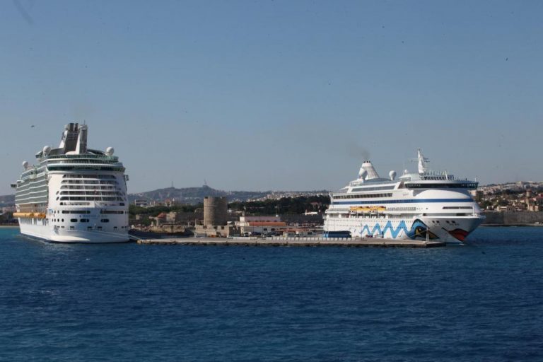 Ρόδος: Σοβαρά προβλήματα από την αποχή των ξεναγών | Newsit.gr Ρόδος: Σοβαρά προβλήματα από την αποχή των ξεναγών | Newsit.gr