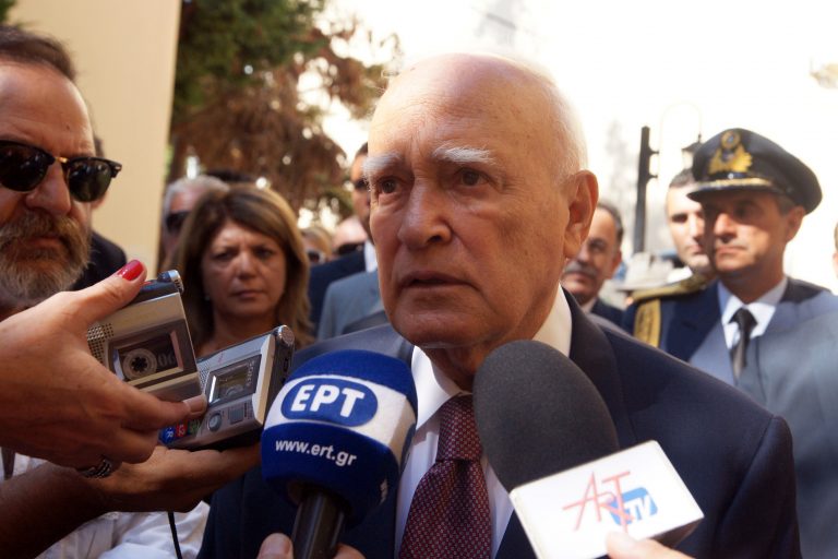 Παπούλιας προς κυβέρνηση: Μοιράστε δίκαια τα βάρη | Newsit.gr Παπούλιας προς κυβέρνηση: Μοιράστε δίκαια τα βάρη | Newsit.gr