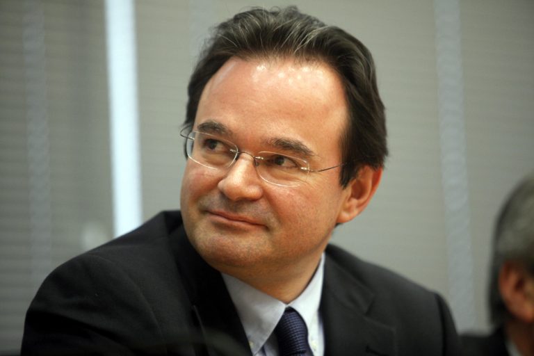 Παπακωνσταντίνου: Διασκεδάζω με όσους προέβλεπαν χρεοκοπία | Newsit.gr Παπακωνσταντίνου: Διασκεδάζω με όσους προέβλεπαν χρεοκοπία | Newsit.gr