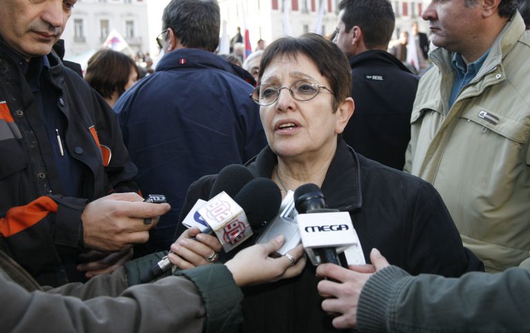 Παπαρήγα: “Δεν μπορεί να μη δανειστεί η κυβέρνηση” | Newsit.gr Παπαρήγα: “Δεν μπορεί να μη δανειστεί η κυβέρνηση” | Newsit.gr